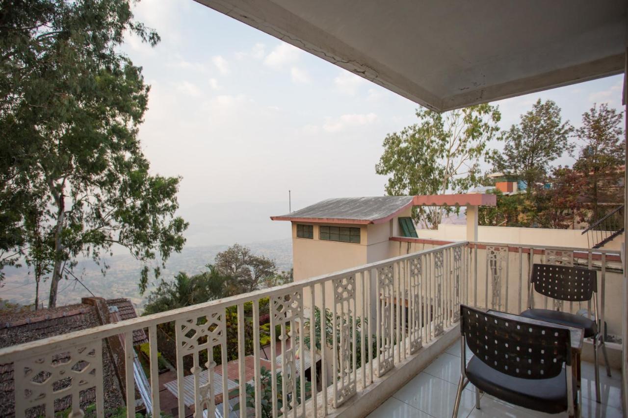 Oyo Flagship Hotel Silver Nest Pānchgani Exterior foto